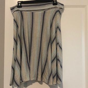 Max studio soft & comfortably skirt